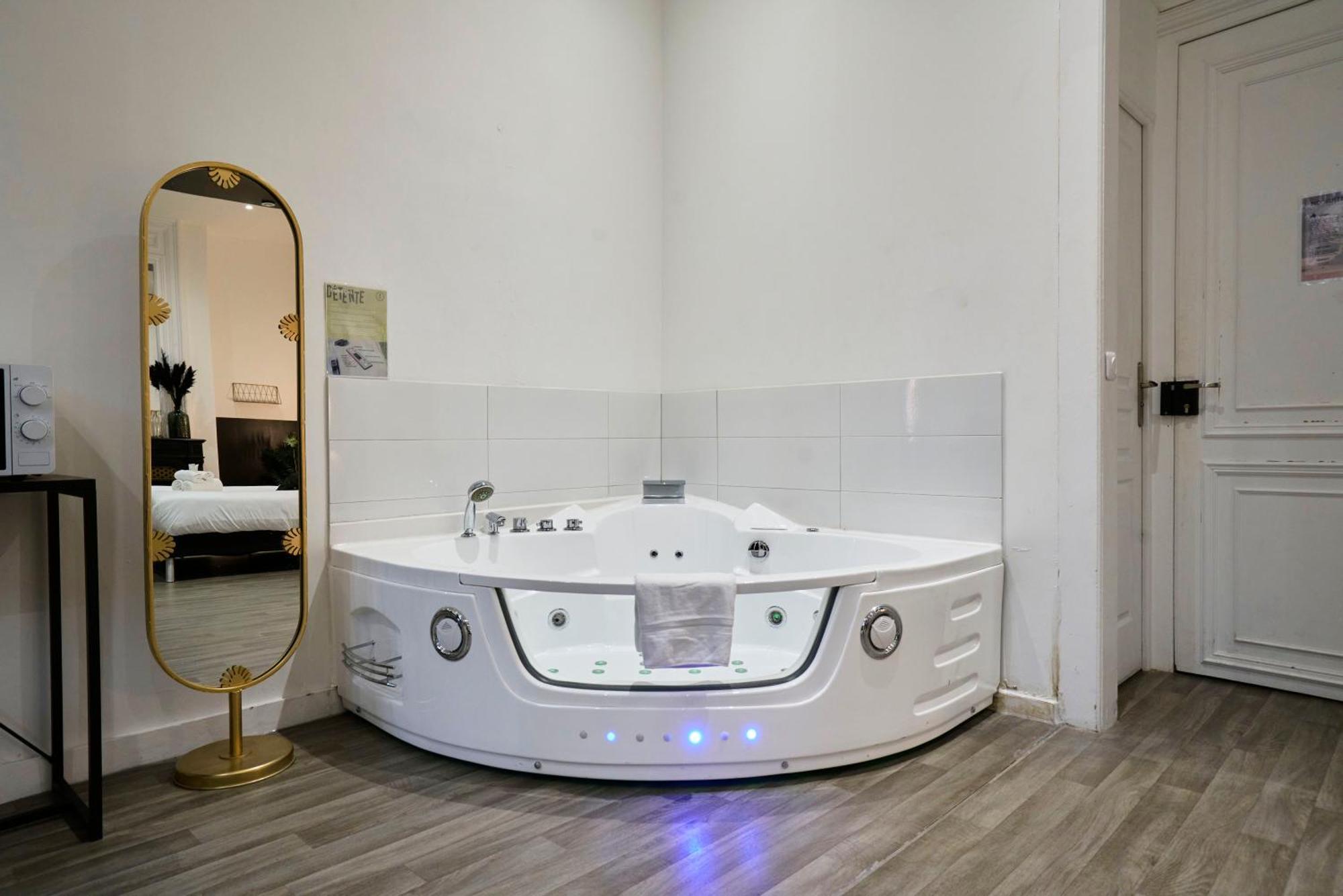 Apartment Ng Prestige - Lille I Centre I College - Balneo - Netflix - Wifi Roubaix