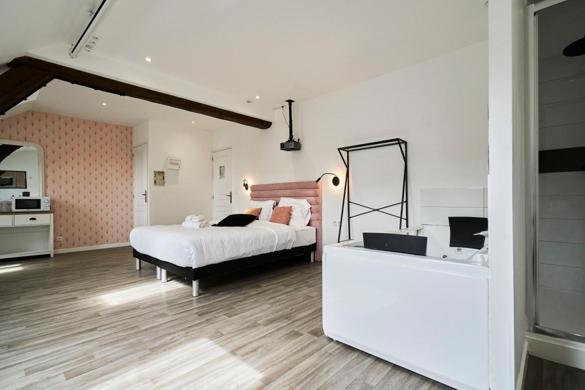 Ng Prestige - Lille I Centre I College - Balneo - Netflix - Wifi Apartment Roubaix