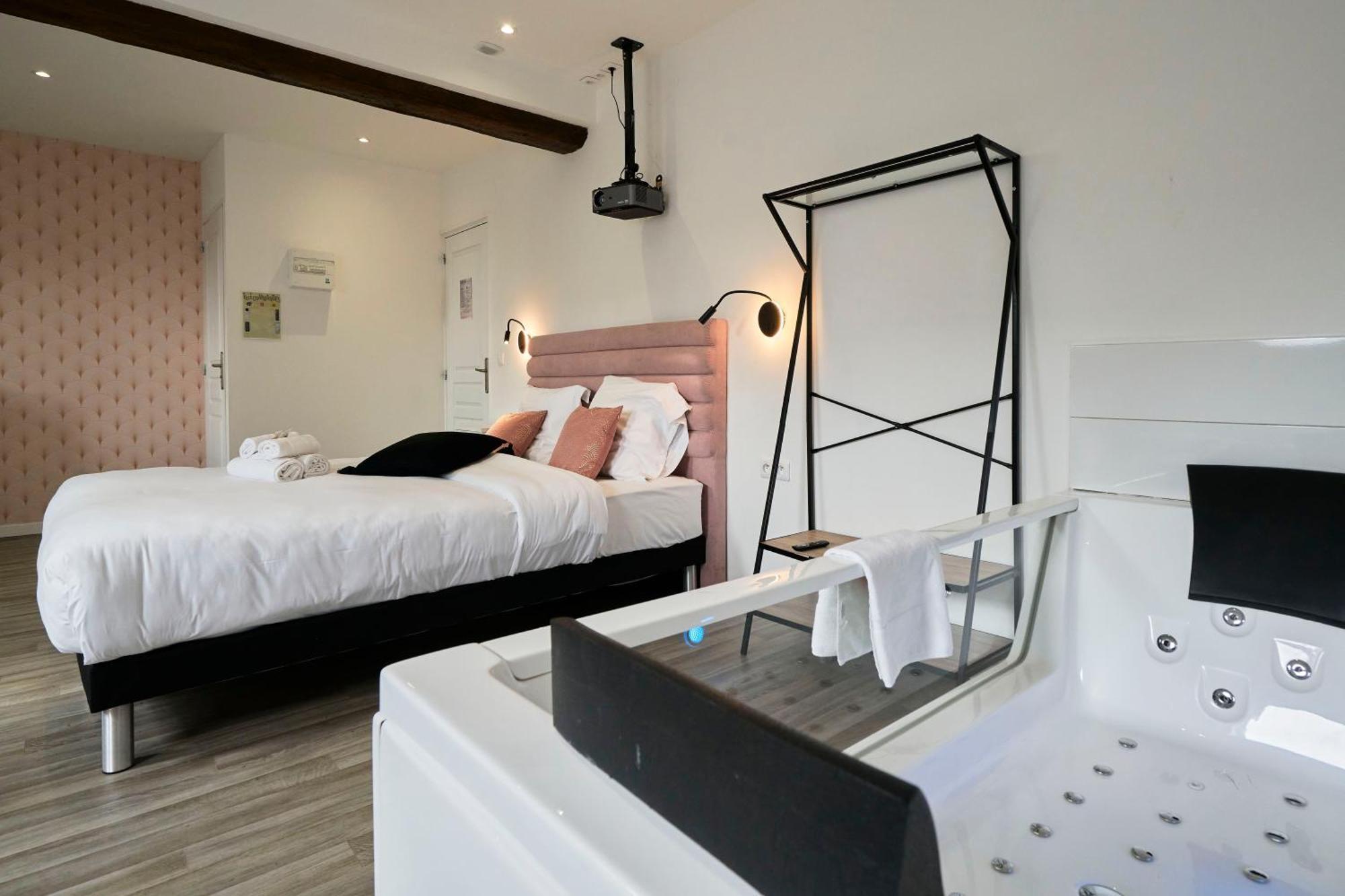Ng Prestige - Lille I Centre I College - Balneo - Netflix - Wifi Apartment Roubaix